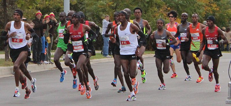 2012 Chicago Marathon lead men cropped