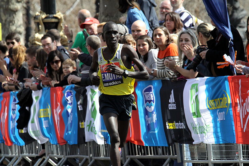 Emmanuel Mutai during 2013 London Marathon 2
