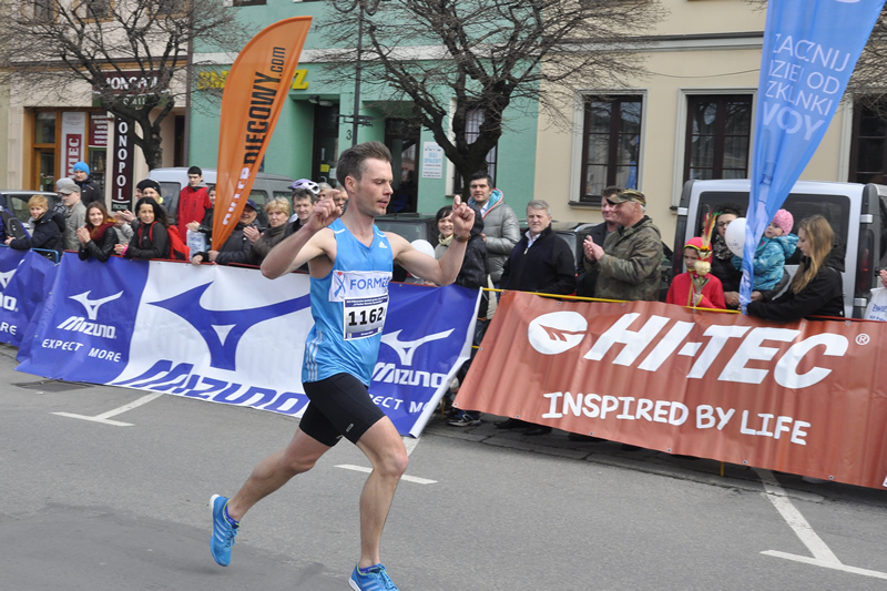 Jarek Gniewek Polmaraton fot UBS